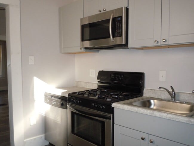 Photo - One Bedroom Home in Granite City!