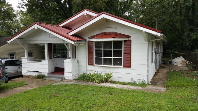 Photo - 614 Fern St