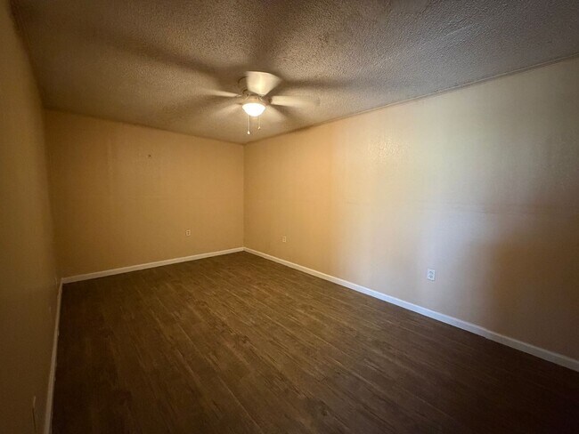 Photo - 956 Thompson Springs Rd SE