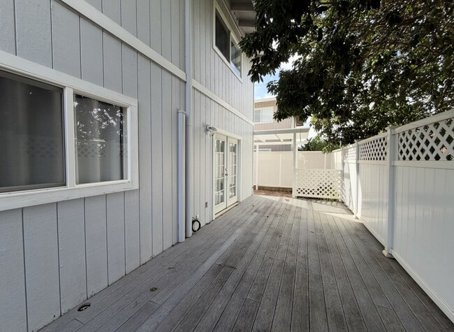 Photo - 99-404 Uhaloa St
