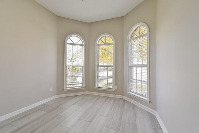 9157 Acadia Pl
