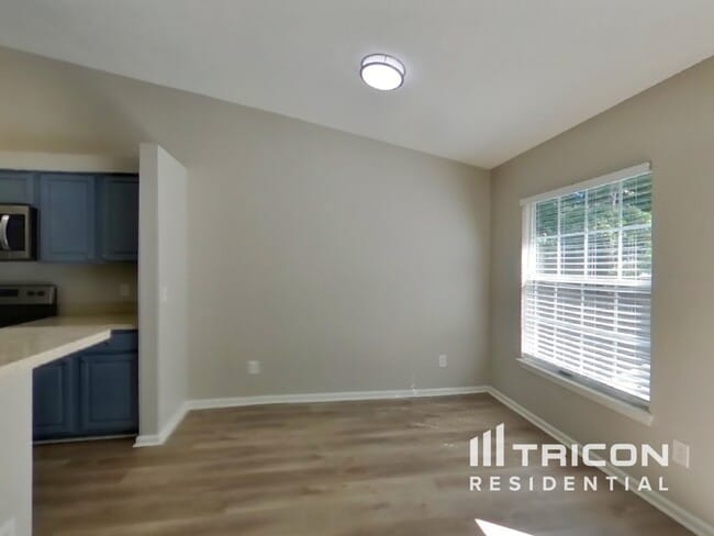 Photo - 1020 Woodbridge Hollow N