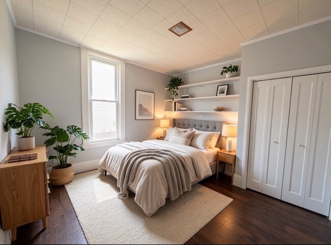 Photo - 231 E 16th St