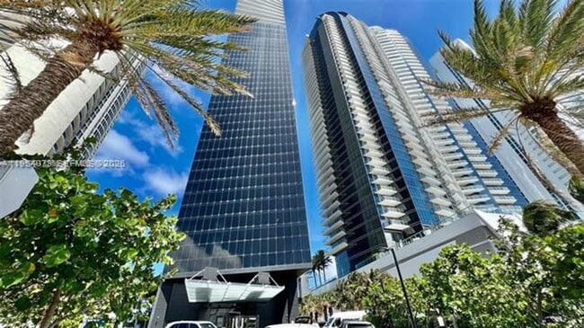Building Photo - 17141 Collins Ave Unit 17141 Collins Ave appt 3102  -