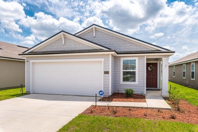 Building Photo - Almost new 3 bed 2 bath home