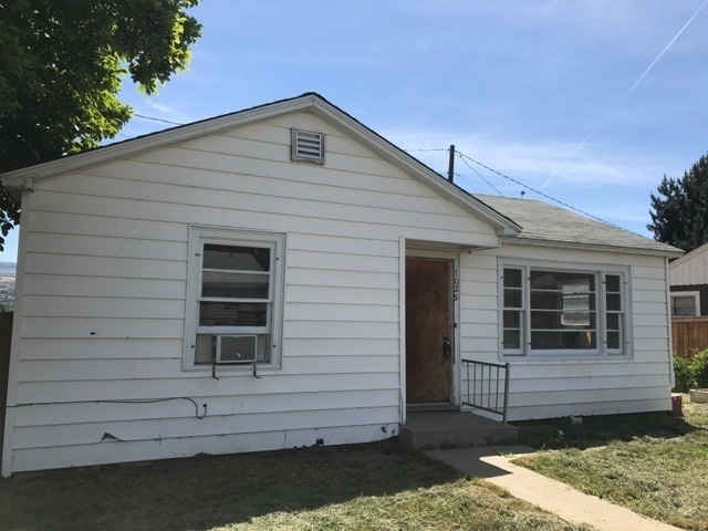 Pet Friendly 2 Bedroom Home Available Soon! - Pet Friendly 2 Bedroom Home Available Soon!