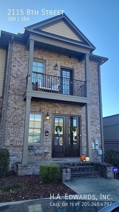 21st Avenue Townhomes - 21st Avenue Townhomes