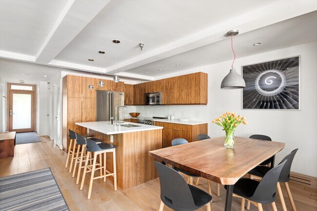 Photo - 600 E Main St Unit 205