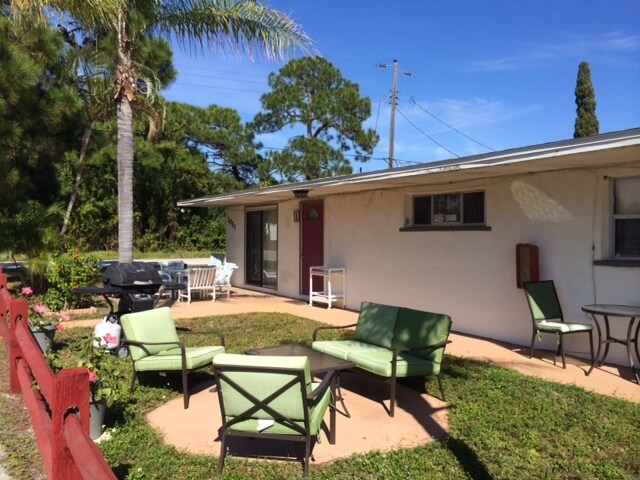 Photo - Englewood Escape Villas