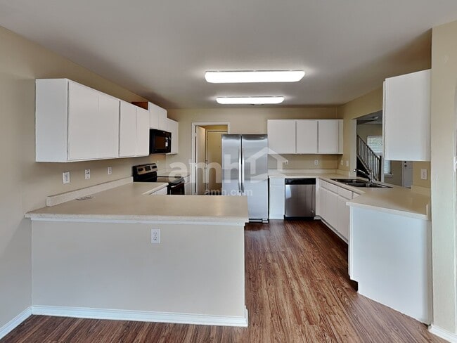 Photo - 11004 Monahan Park