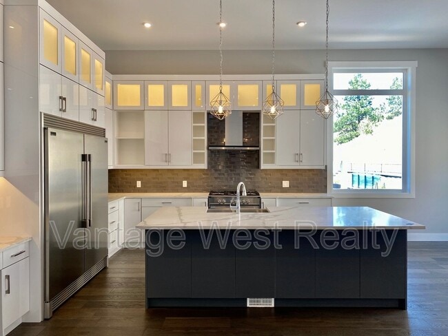 Photo - 1310-1310 Mine Hill Dr