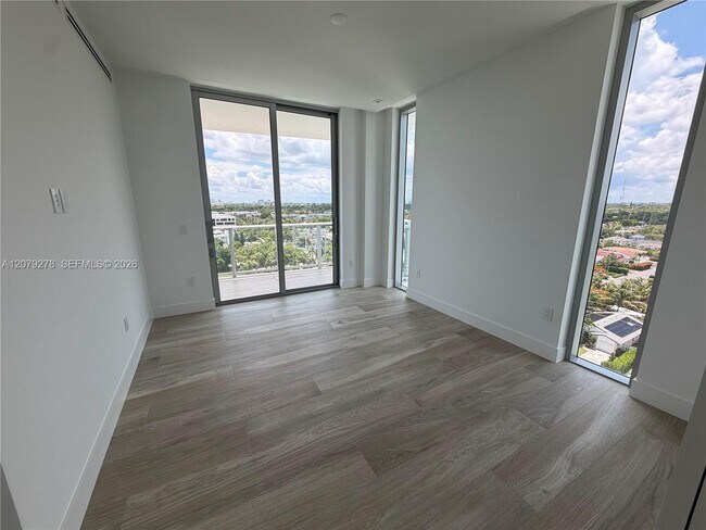 4714 N Flagler Dr Unit 903