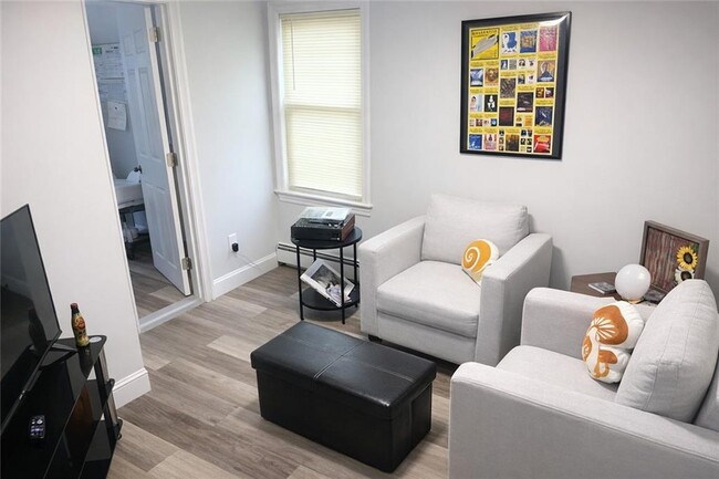 Photo - 15 Rock St Unit 1