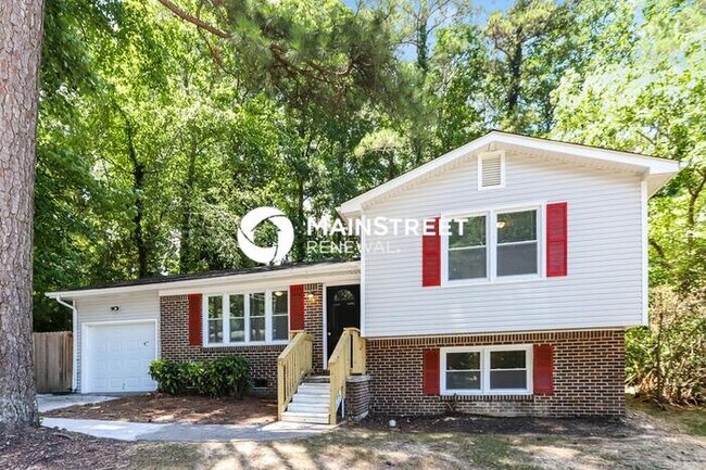 Building Photo - 4 Bedroom Pet-Friendly Home in ATLANTA, GA with Main Street Renewal