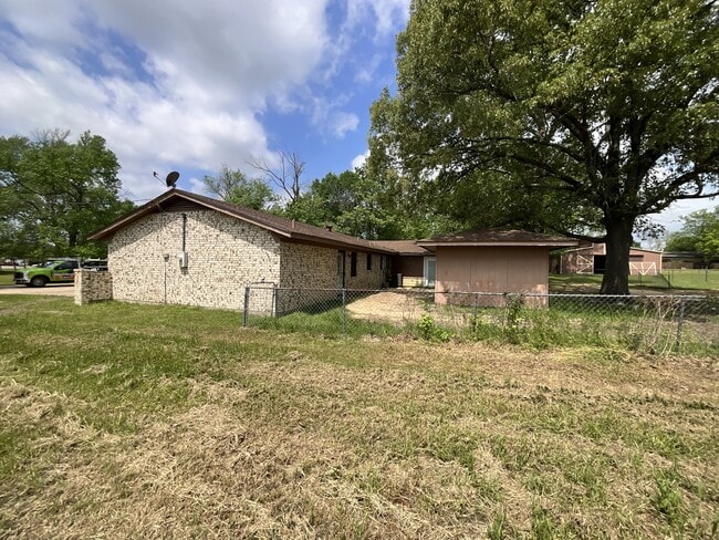 Photo - 24264 State Hwy 64