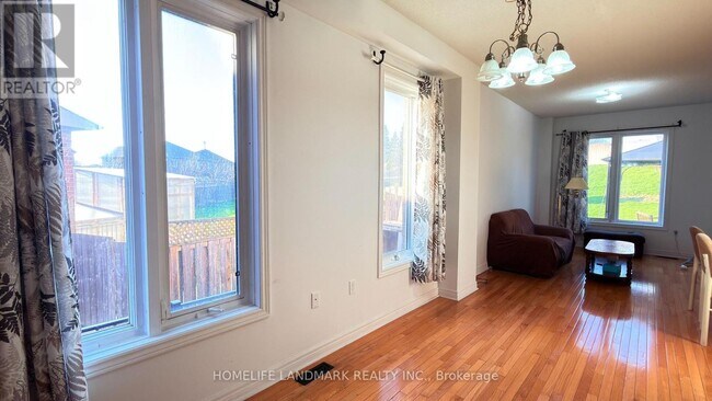 Photo - 37 Seahorse Ave