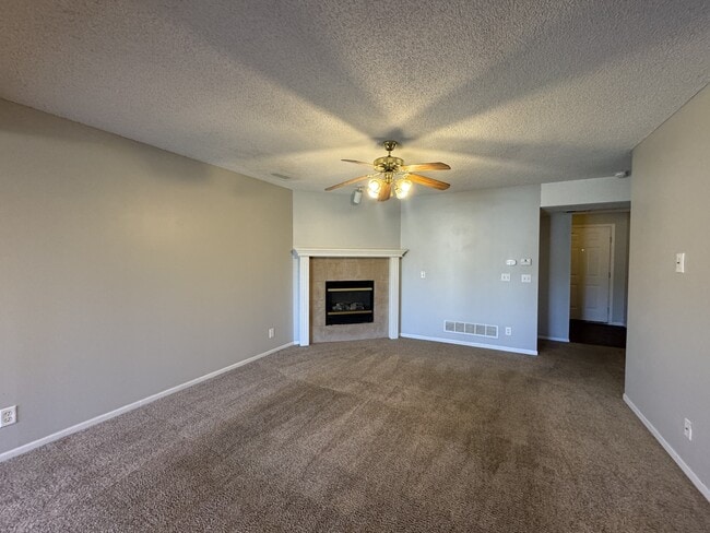 Photo - 10634 N Locust Ct