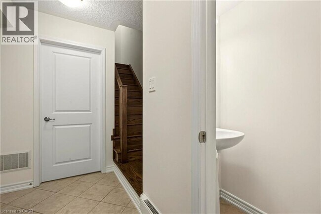 Photo - 312 Jemima Dr