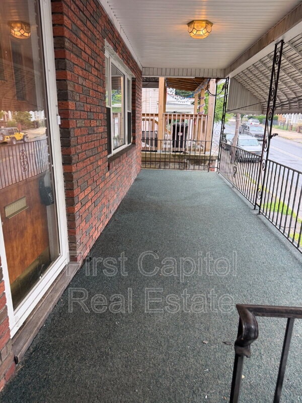 Photo - 1715 W Market St Unit Apt 2
