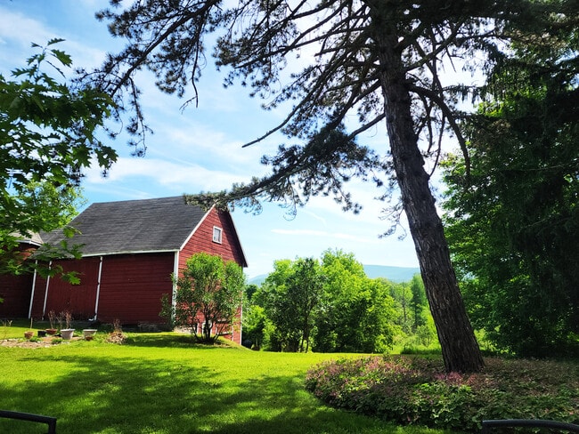 Photo - 96 Twitchell Hill Rd