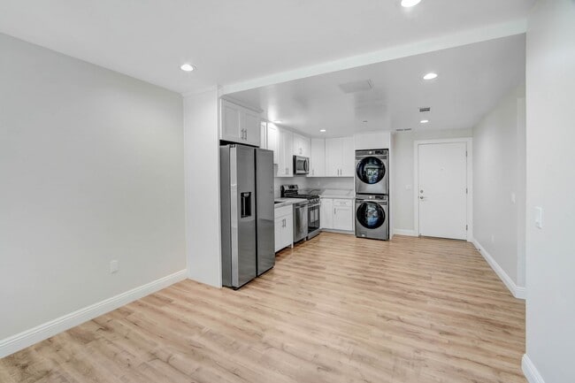 Photo - 11753 Iowa Ave Unit 103