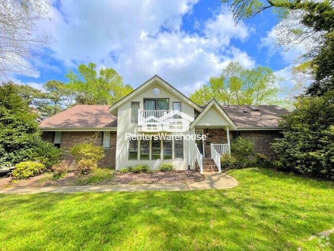 Building Photo - 452 Suburban Pkwy Rental