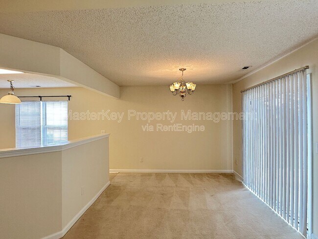 Photo - 413 Sapphire Dr