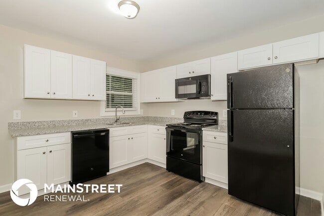 Photo - 66 Seminole Rd NE