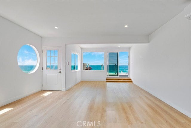 Building Photo - 3600 The Strand