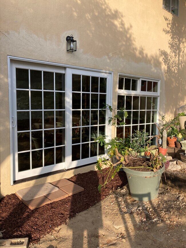 Unit Entrance - 21621 Circle Trl Unit Garden