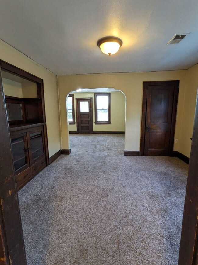 6507-A W Fairview Ave