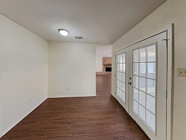 Photo - 15835 Fox Springs Dr