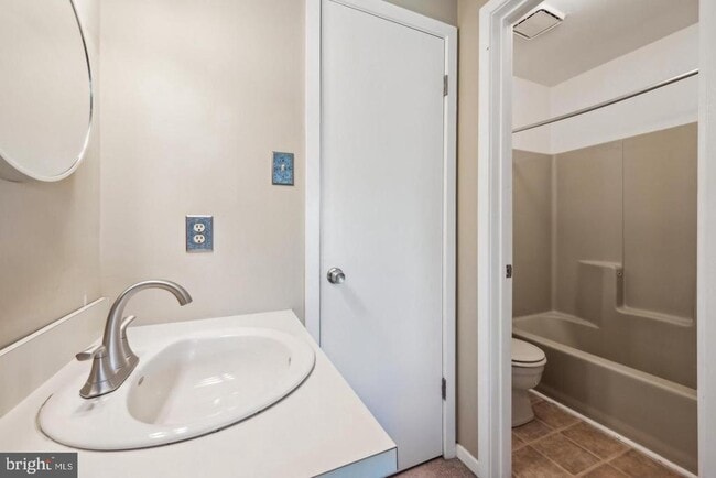 Photo - 502 Gregorys Way