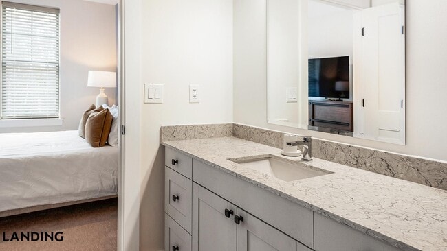 Photo - 19020 Potts Pk Ln Unit 7-211