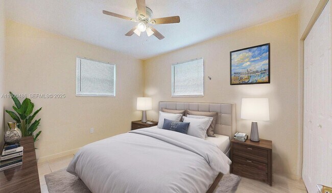 Photo - 830 NW 3rd St