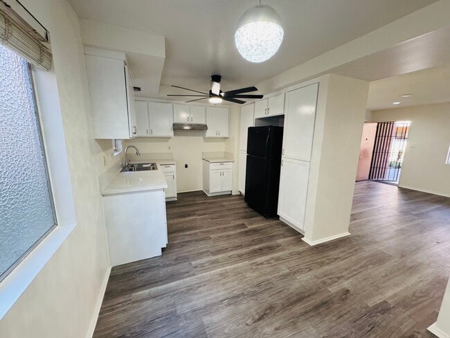 Photo - 14903 S Normandie Ave Unidad 115