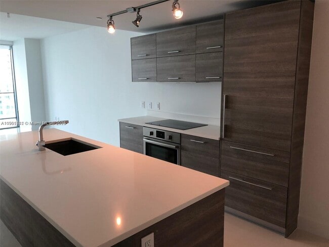 Photo - 650 NE 32nd St Unit 3605