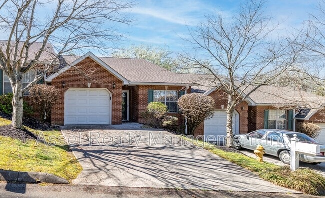 Photo - 1315 Lucy Way