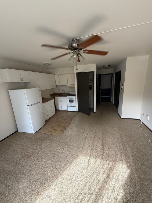 Photo - 2605 N Frederick Ave Unit 215