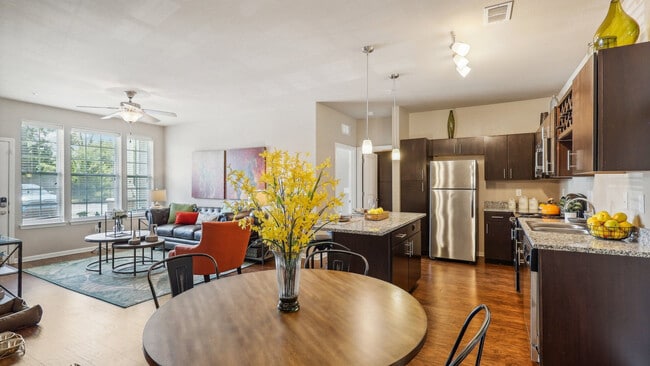 Photo - Springs At Hurstbourne