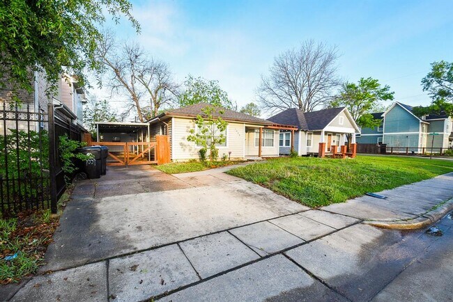 Photo - 1009 Tabor St House