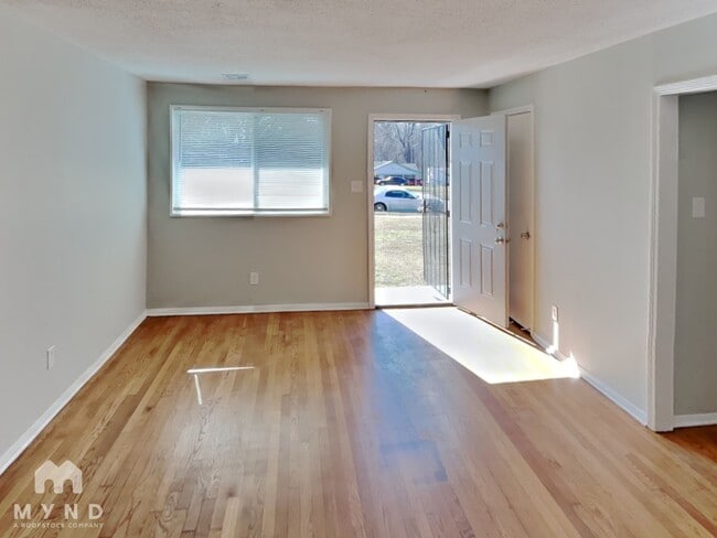 Photo - 3914 Kerwood Ave