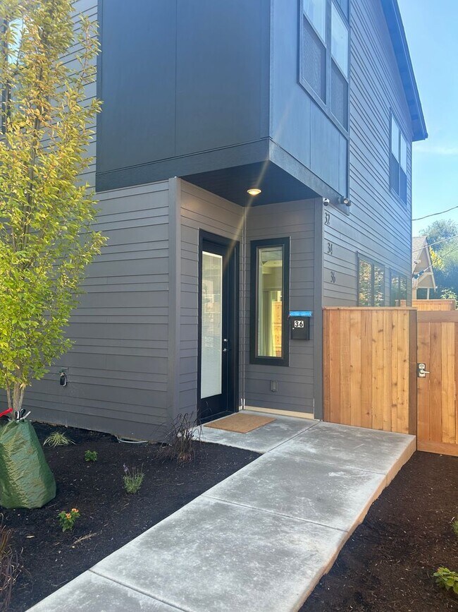 Photo - 32-36 SE 56th Ave. Unit 36 SE 56th