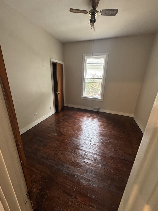 Photo - 1614 SW Webster Ave