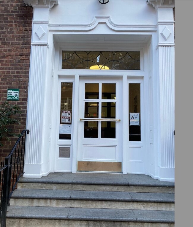 Building Photo - 3415 74th St Unit SB