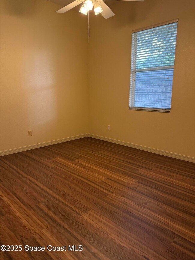 Photo - 5971 Newbury Cir