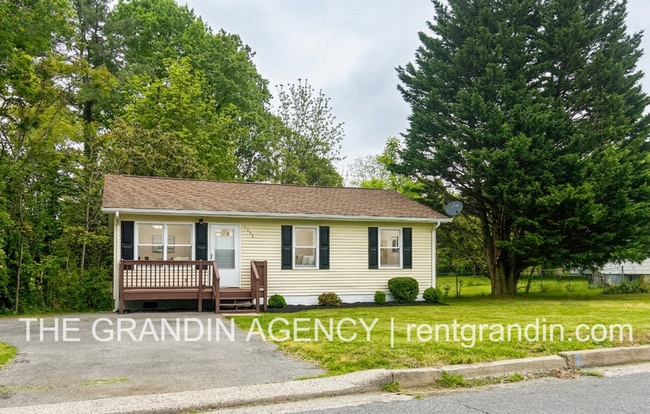 Photo - 1344 Mabry Ave SE