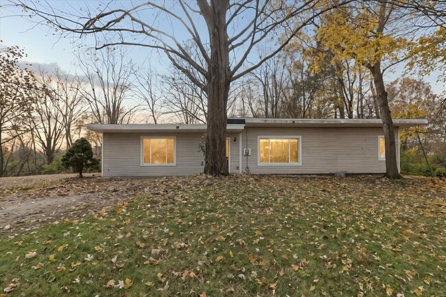 Photo - 671 W Clark Rd Unit 1