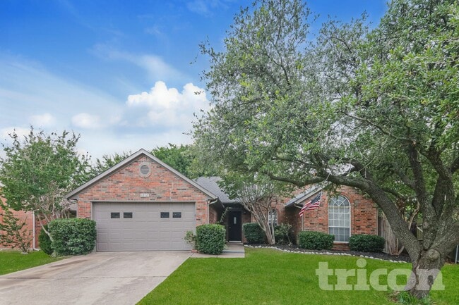 Building Photo - 1012 Brookhaven Dr
