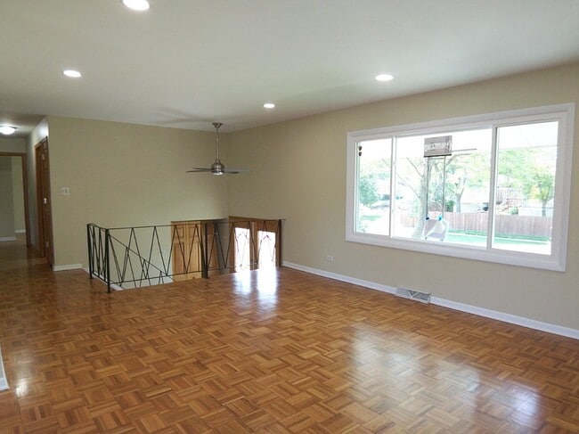 Photo - 3835 Winston Dr